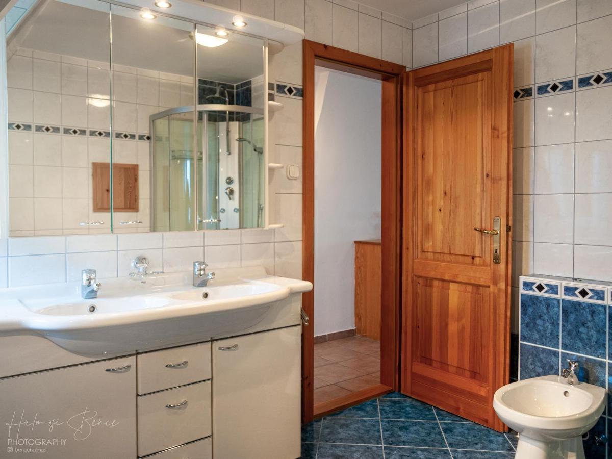 Moai Home Apartman Sárvár Zewnętrze zdjęcie