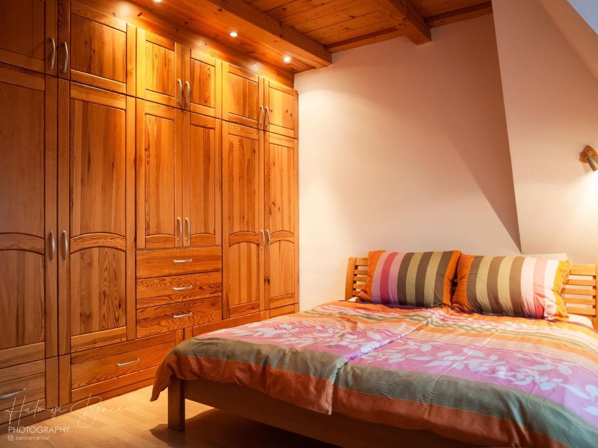 Moai Home Apartman Sárvár Zewnętrze zdjęcie